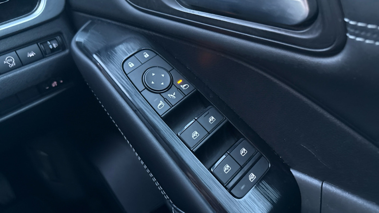 Nissan Qashqai 1.3 DiG-T MH 158 N-Connecta 5dr Petrol Hatchback